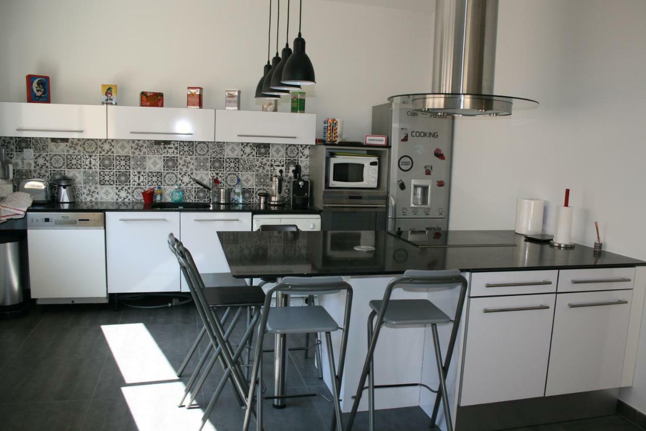 דירות פרפיניין Casa Oliva -Situe Au 2Eme Etage Sans Ascenseur מראה חיצוני תמונה